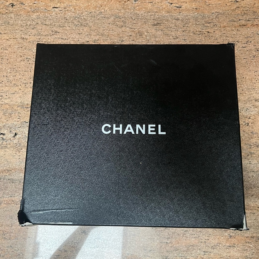 Chanel leather and tweed boots - Picture 9 of 9